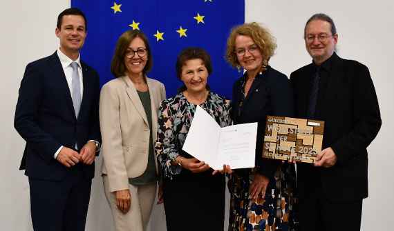 Bildungsdirektor Karl Fritthum, LPäd Brigitte Schuckert, Rosemarie Nagelhofer,  Landesrätin Christiane Teschl-Hofmeister & FI Andreas Gruber