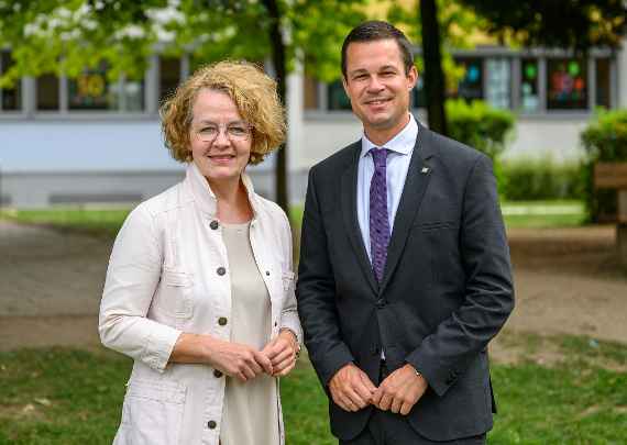 Bildungs-Landesrätin Christiane Teschl-Hofmeister und Bildungsdirektor Karl Fritthum Copyright NLK Burchhart